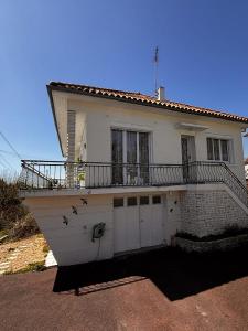 Vente Maison 7 pi�ces MAUZE-SUR-LE-MIGNON 79210