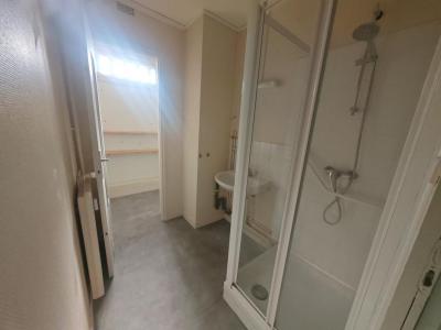 Location Appartement GENELARD 