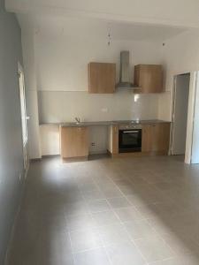 Location Appartement 2 pi�ces MILHAUD 30540