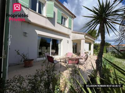 Vente Maison 7 pi�ces COZES 17120