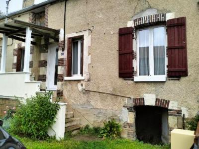 Location Maison LAROCHE-SAINT-CYDROINE  89