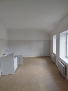 Vente Maison 10 pièces MACLAS 42520