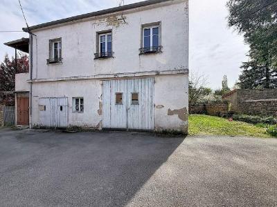 Vente Maison 5 pi�ces SALORNAY-SUR-GUYE 71250