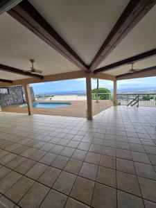 Location Maison 6 pi�ces POSSESSION 97419