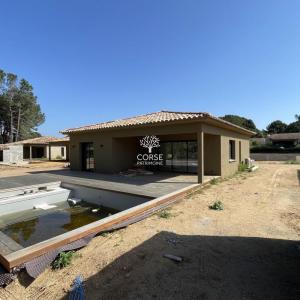 Vente Maison 4 pi�ces LECCI 20137