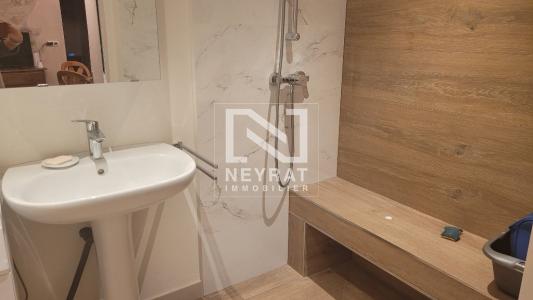 Location Appartement MONTAUROUX 
