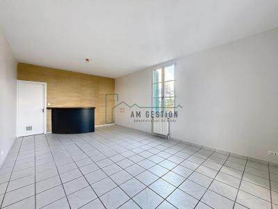 For rent Apartment MAGNAC-BOURG 