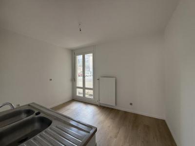 For sale Apartment CHAMBON-FEUGEROLLES 