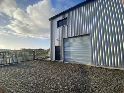 Location Local commercial IZON 33450