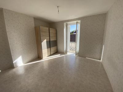 For rent Apartment CREUSOT