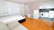Louer Appartement Paris-10eme-arrondissement 1091 euros