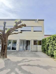 Location Appartement 3 pi�ces VAISON-LA-ROMAINE 84110