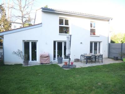 Vente Maison 5 pi�ces LIMAS 69400