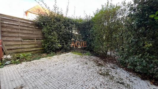 For rent Apartment SAINT-WITZ 