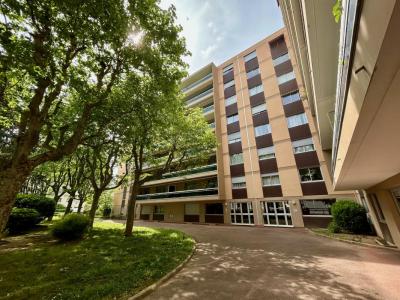 For sale Apartment LYON-7EME-ARRONDISSEMENT  69