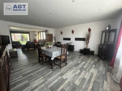 For sale House CREVECOEUR-LE-GRAND 