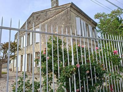 For sale Prestigious house SAINT-ESTEPHE  33