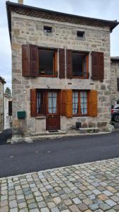 Vente Maison 4 pi�ces SAINT-ROMAIN-LACHALM 43620