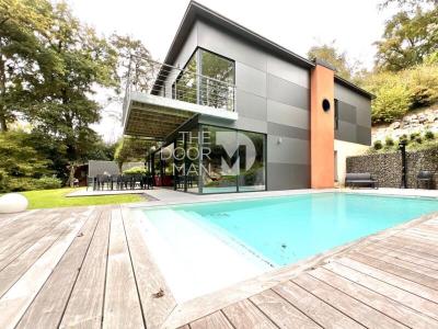 Vente Maison 7 pi�ces LAVAL 53000