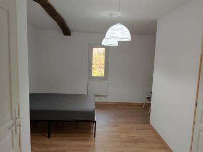 Location Appartement PORCHERES  33