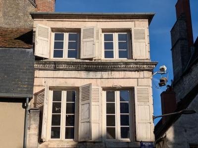 Vente Appartement 3 pi�ces CHARITE-SUR-LOIRE 58400