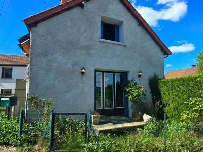 Vente Maison 8 pièces MAYET-DE-MONTAGNE 03250