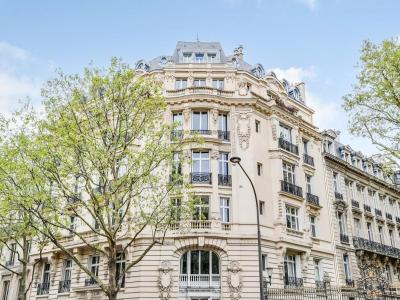 Location Appartement 8 pi�ces PARIS-8EME-ARRONDISSEMENT 75008