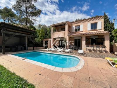 Vente Maison 5 pi�ces SAINT-RAPHAEL 83700