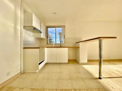 For rent Apartment NICE 