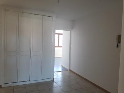 For rent Apartment SAINT-MAX 