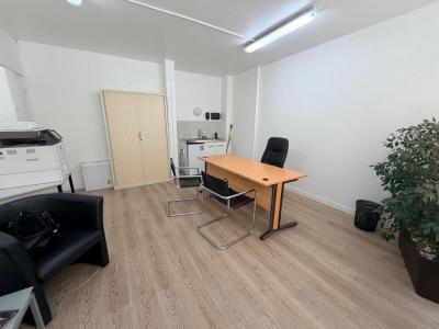 Location Local commercial PARIS-17EME-ARRONDISSEMENT 75017
