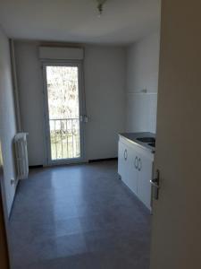 Location Appartement AUTUN  71