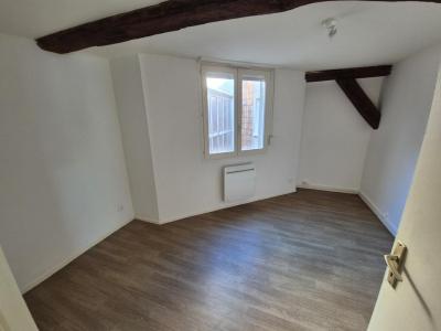Location Appartement ROCROI 08230
