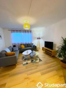 For rent Apartment PESSAC  33