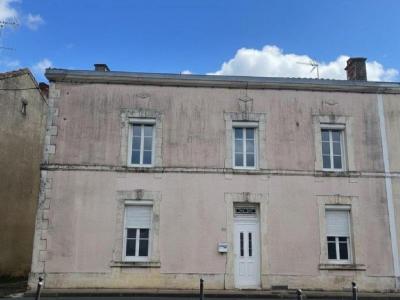 Vente Maison 7 pi�ces AUNAC 16460