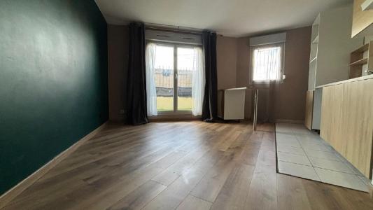 For rent Apartment VILLIERS-LE-BEL 