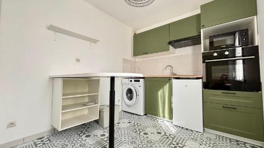 For rent Apartment LOUVRES 