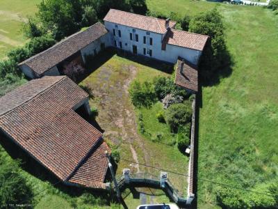 Vente Maison 6 pi�ces BRETTES 16240