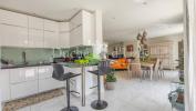 House UZES 