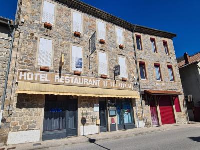 Vente Maison 17 pi�ces CHEYLARD 07160