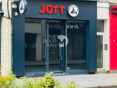 Vente Local commercial LAVAL 53000