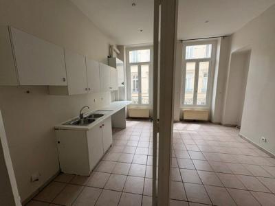 Location Appartement 5 pi�ces LYON-6EME-ARRONDISSEMENT 69006