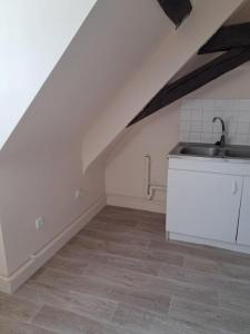 Location Appartement BEAULIEU-LES-LOCHES 