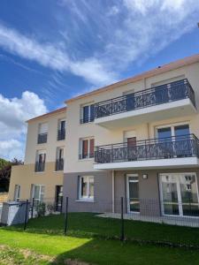 Location Appartement 2 pièces CANNES-ECLUSE 77130