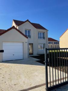 Location Maison 4 pi�ces CANNES-ECLUSE 77130
