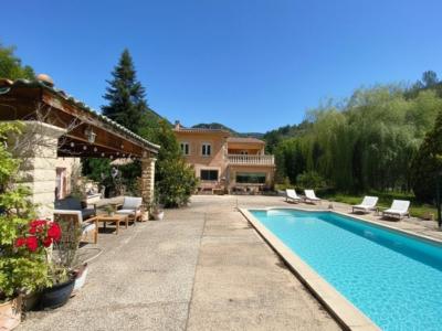 Vente Maison 9 pi�ces CHAUDON-NORANTE 04330