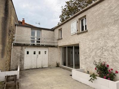 For sale House MAILLE 