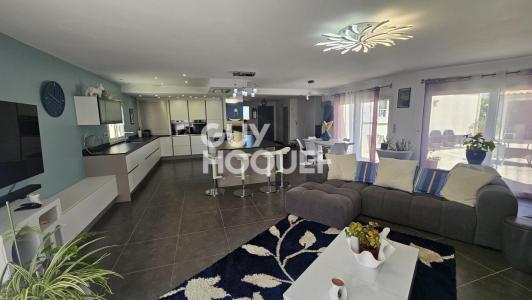 For sale House SAINT-JEAN-D'ANGELY 