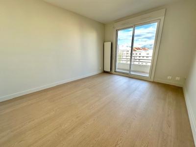 Location Appartement 2 pièces LYON-7EME-ARRONDISSEMENT 69007