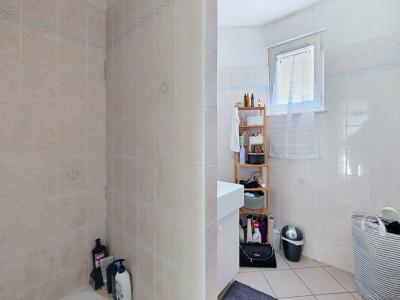 For sale Apartment LYON-6EME-ARRONDISSEMENT 